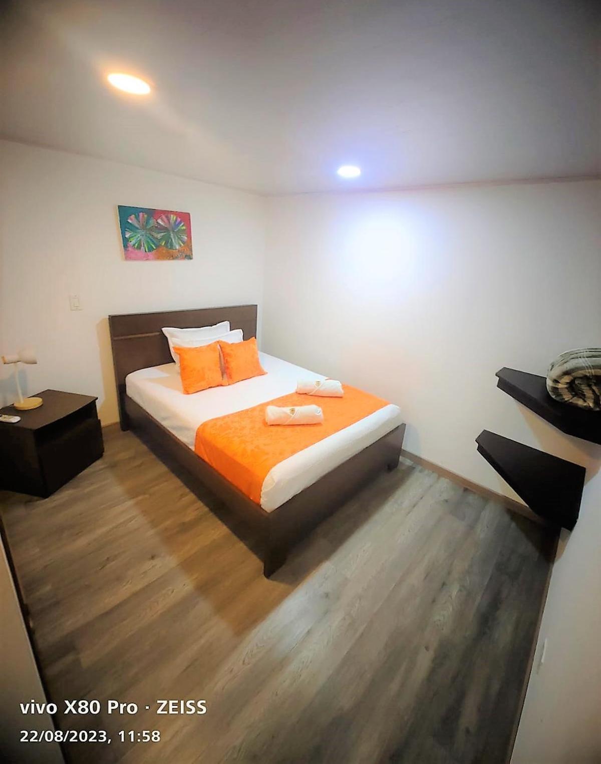 Hotel Kristal Ferial Bogotá Esterno foto