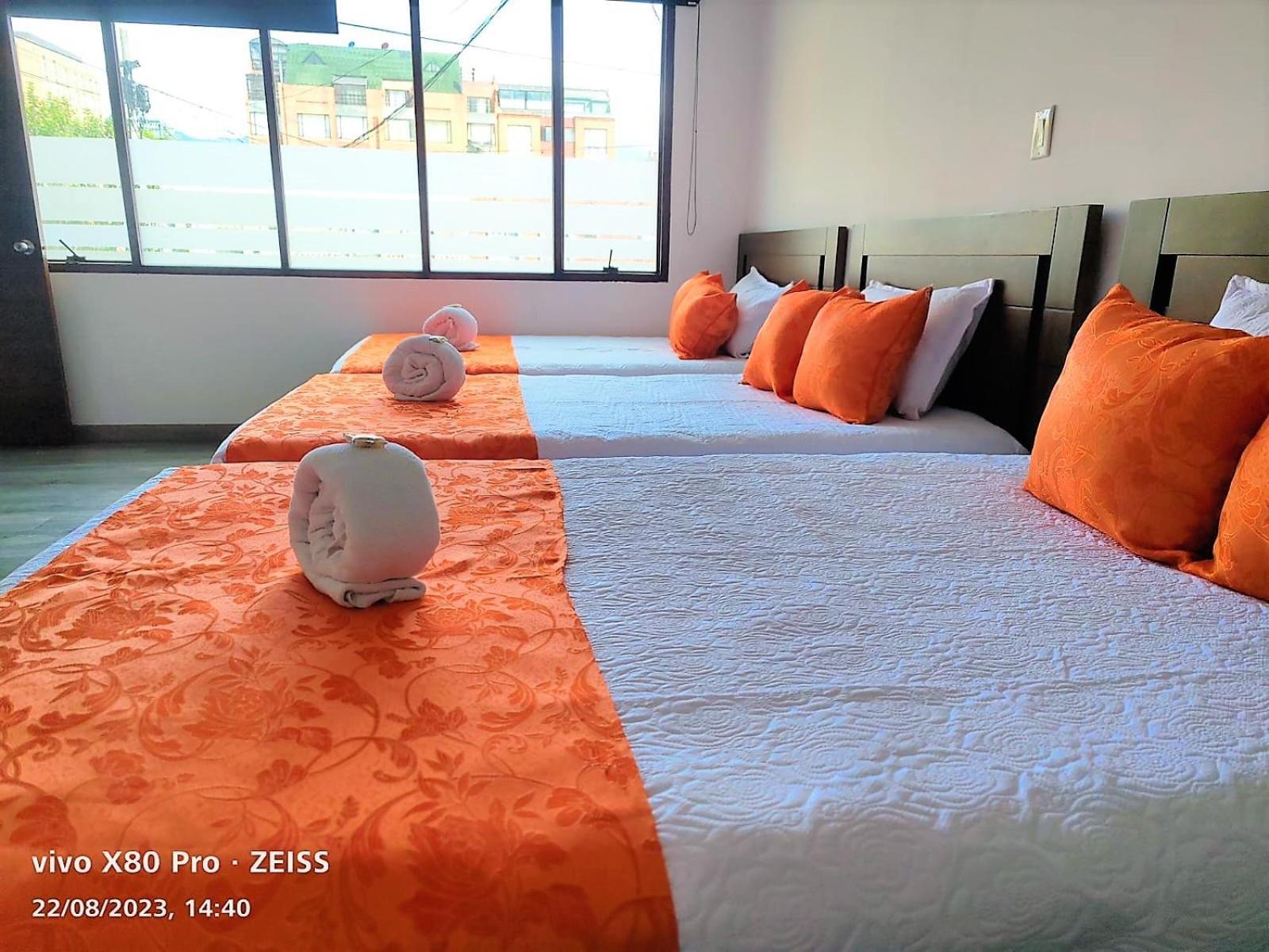 Hotel Kristal Ferial Bogotá Esterno foto