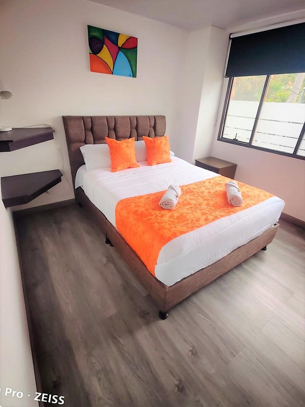 Hotel Kristal Ferial Bogotá Esterno foto