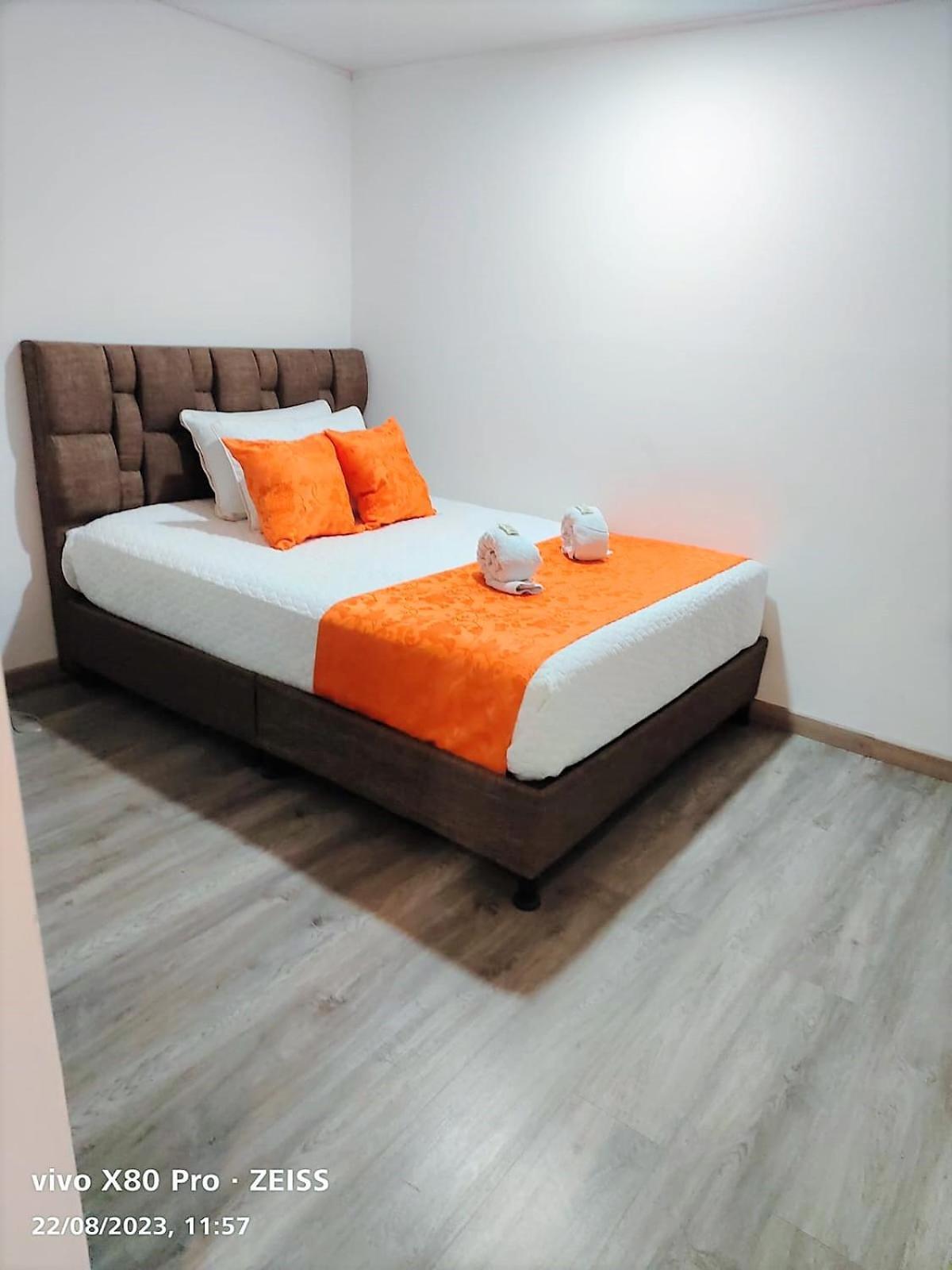 Hotel Kristal Ferial Bogotá Esterno foto